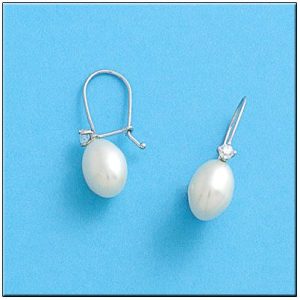 Pendientes oro blanco 18kl p. cultivadas